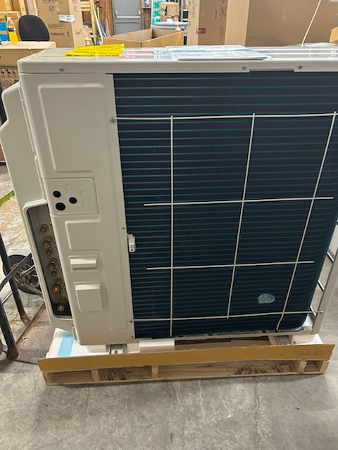 Fujitsu 36K BTU Multi Zone Outdoor Heat Pump (AOUH36KWAH4)